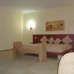 Pombeira ホテル 3*