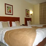 Pombeira 3*