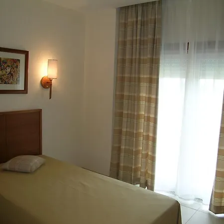 Pombeira Hotel 3*
