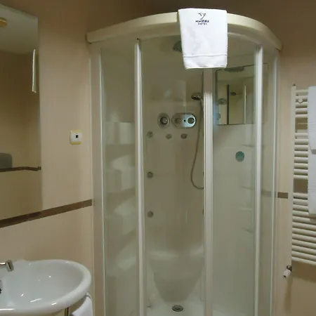Pombeira Otel 3*