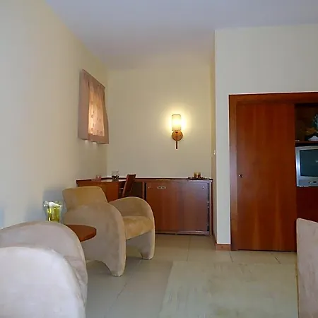 Pombeira Hotel
