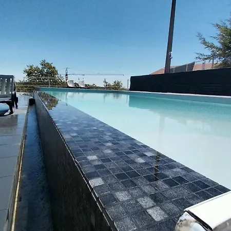 Pombeira Hotel