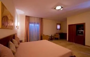 Pombeira Hotell Guarda