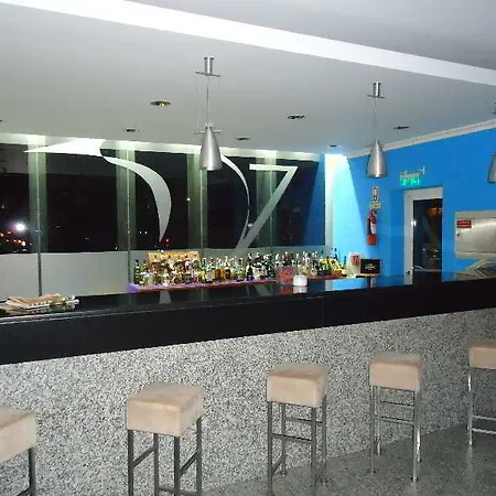 波姆贝拉酒店 3*