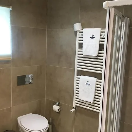 Pombeira Hotel Guarda
