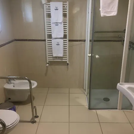Pombeira Hotell Guarda