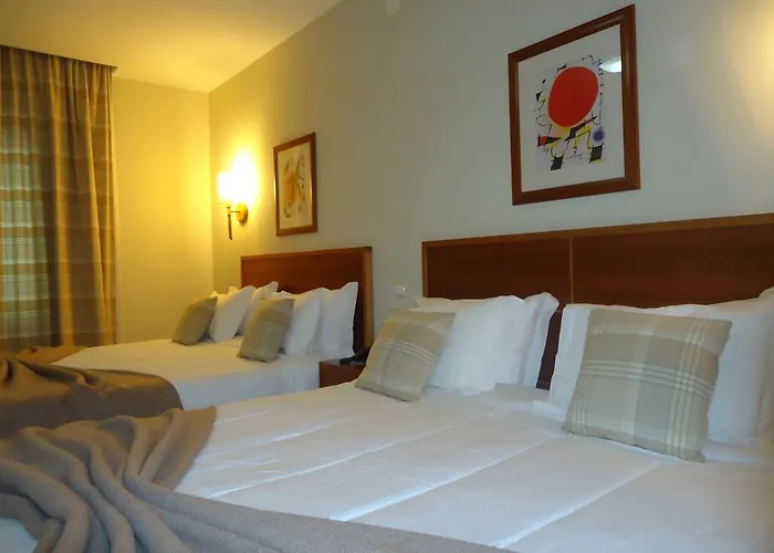 Pombeira Szálloda Guarda