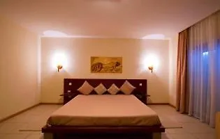 Pombeira 3* גוארדה